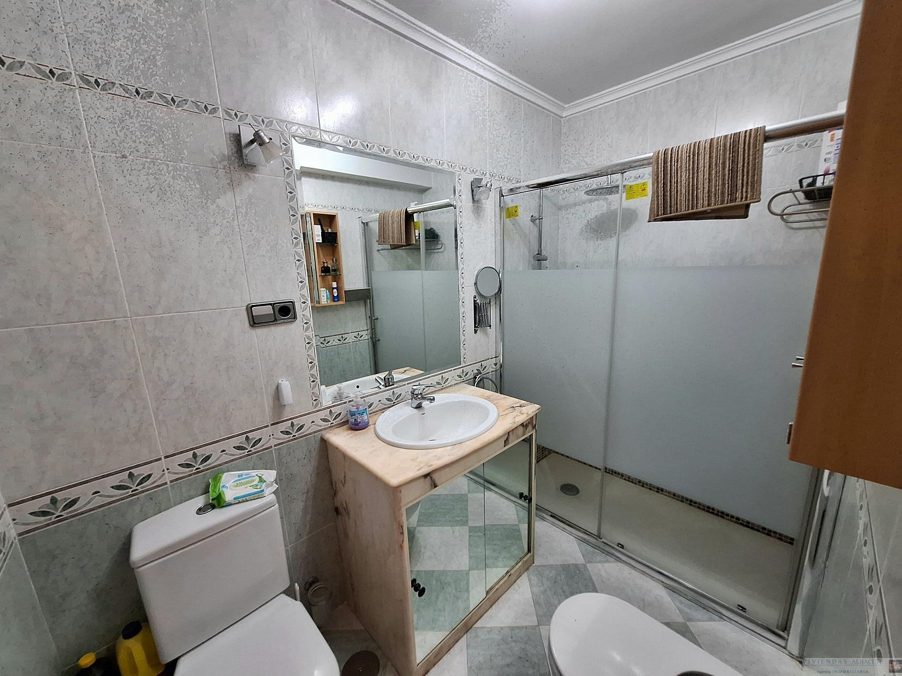 For sale of flat in Albacete