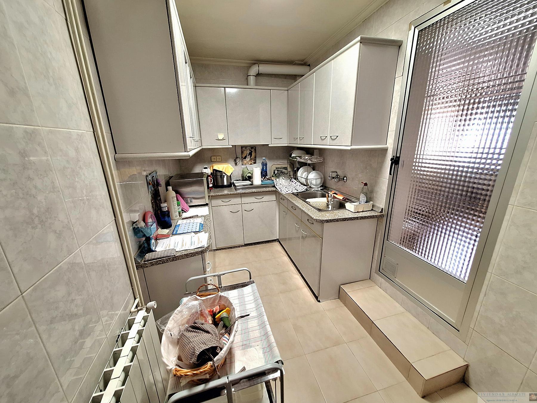 For sale of apartment in Albacete