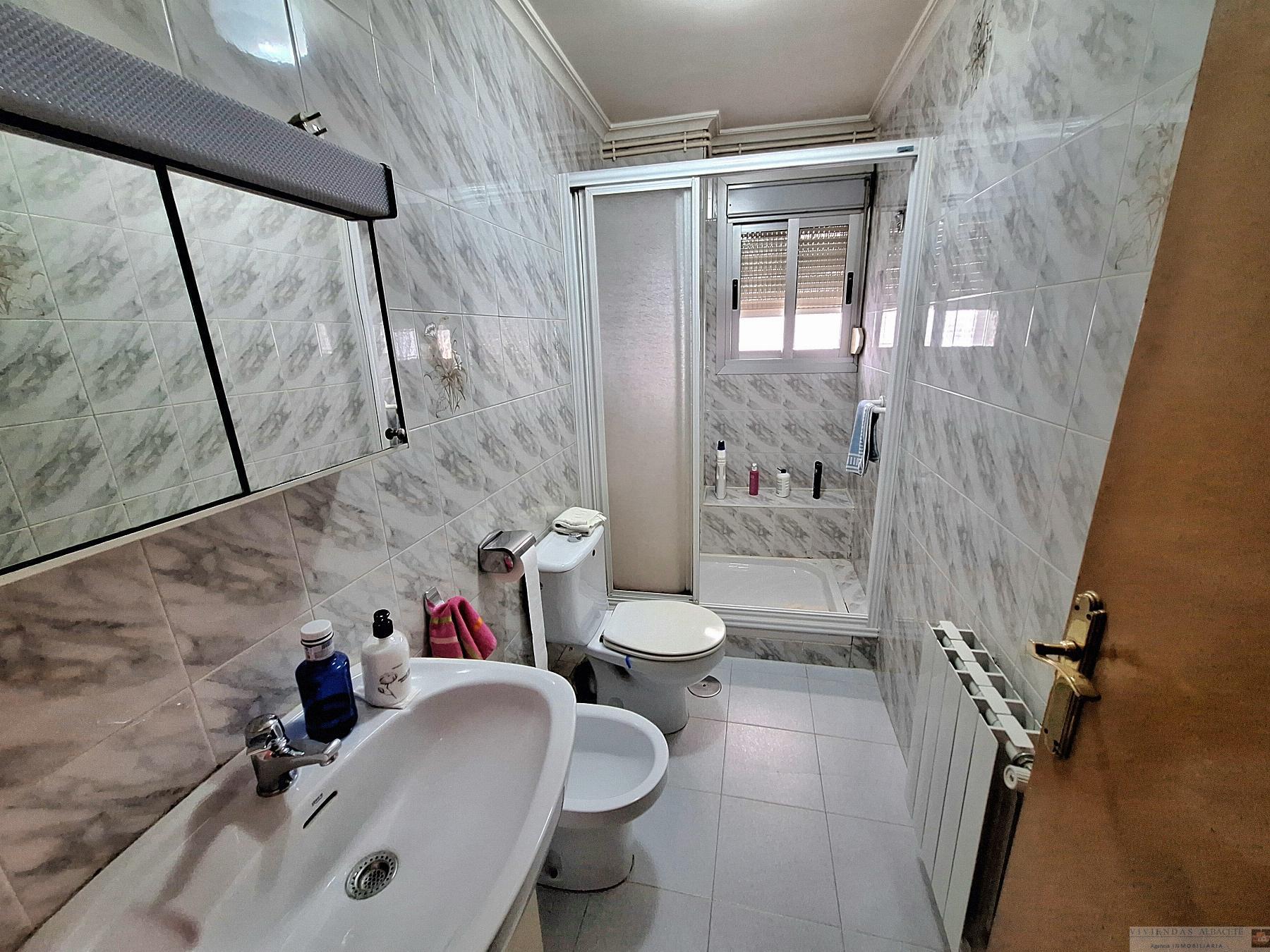 For sale of apartment in Albacete