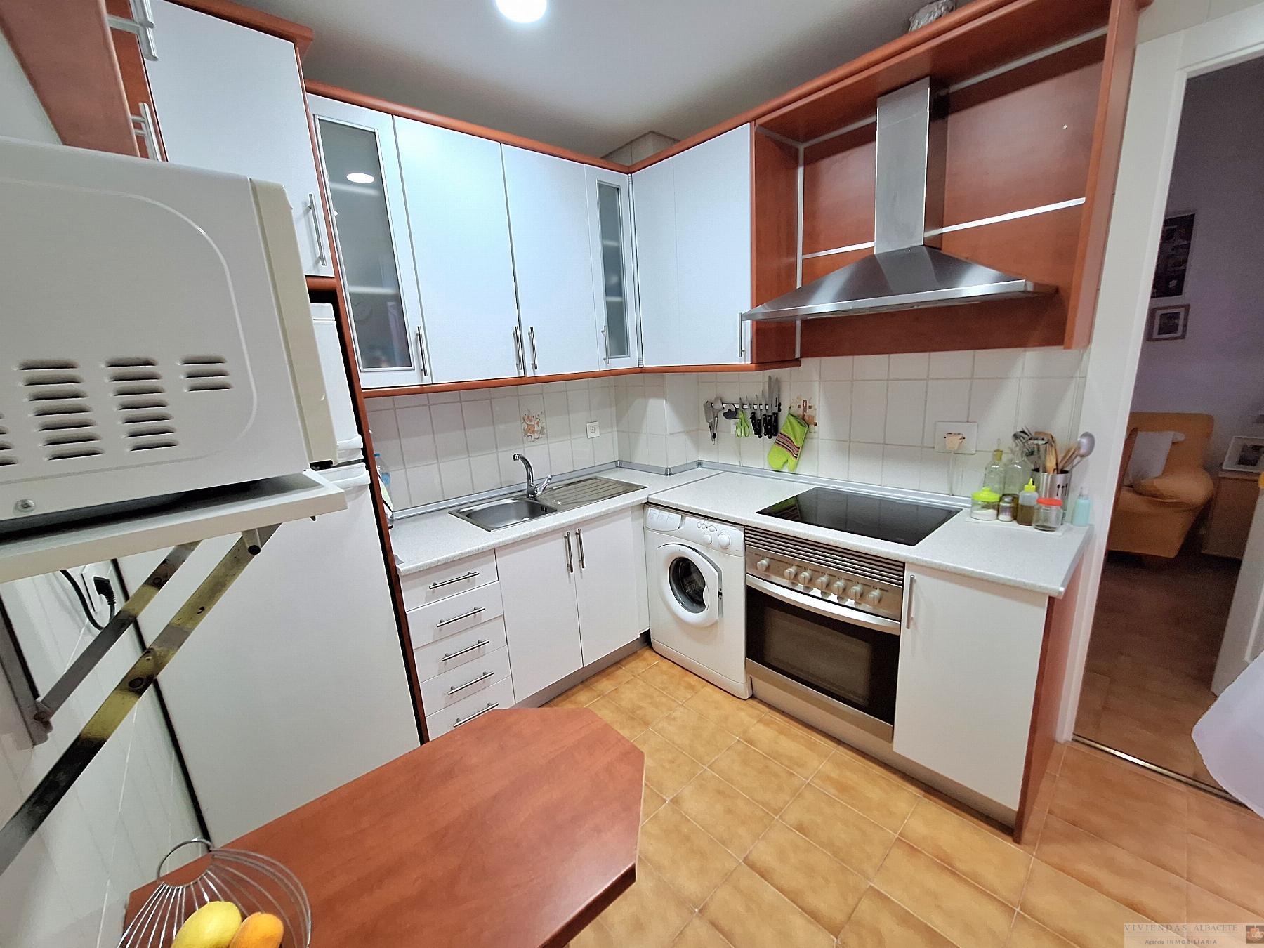 For sale of flat in Albacete
