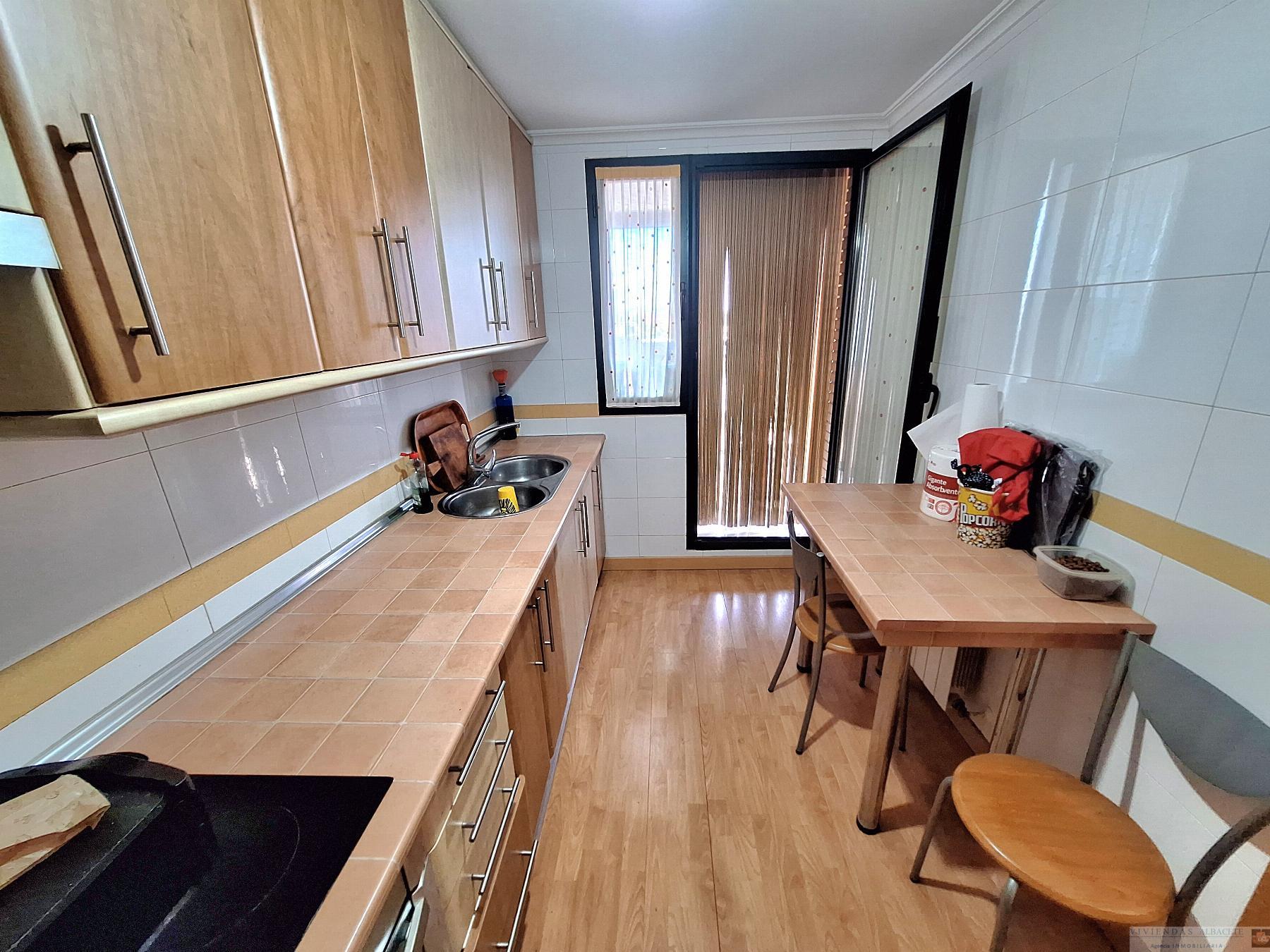 For sale of penthouse in Albacete