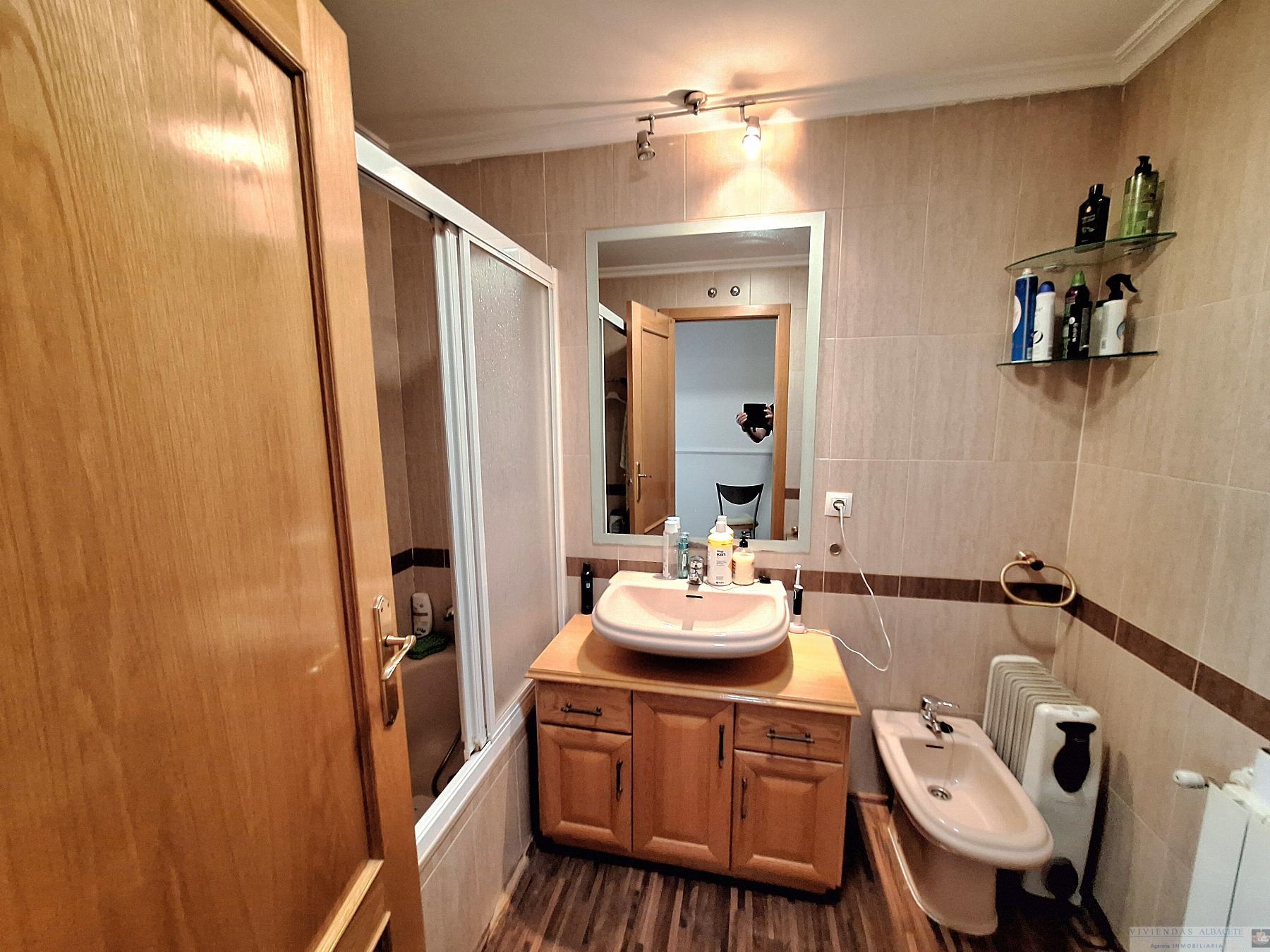 For sale of penthouse in Albacete