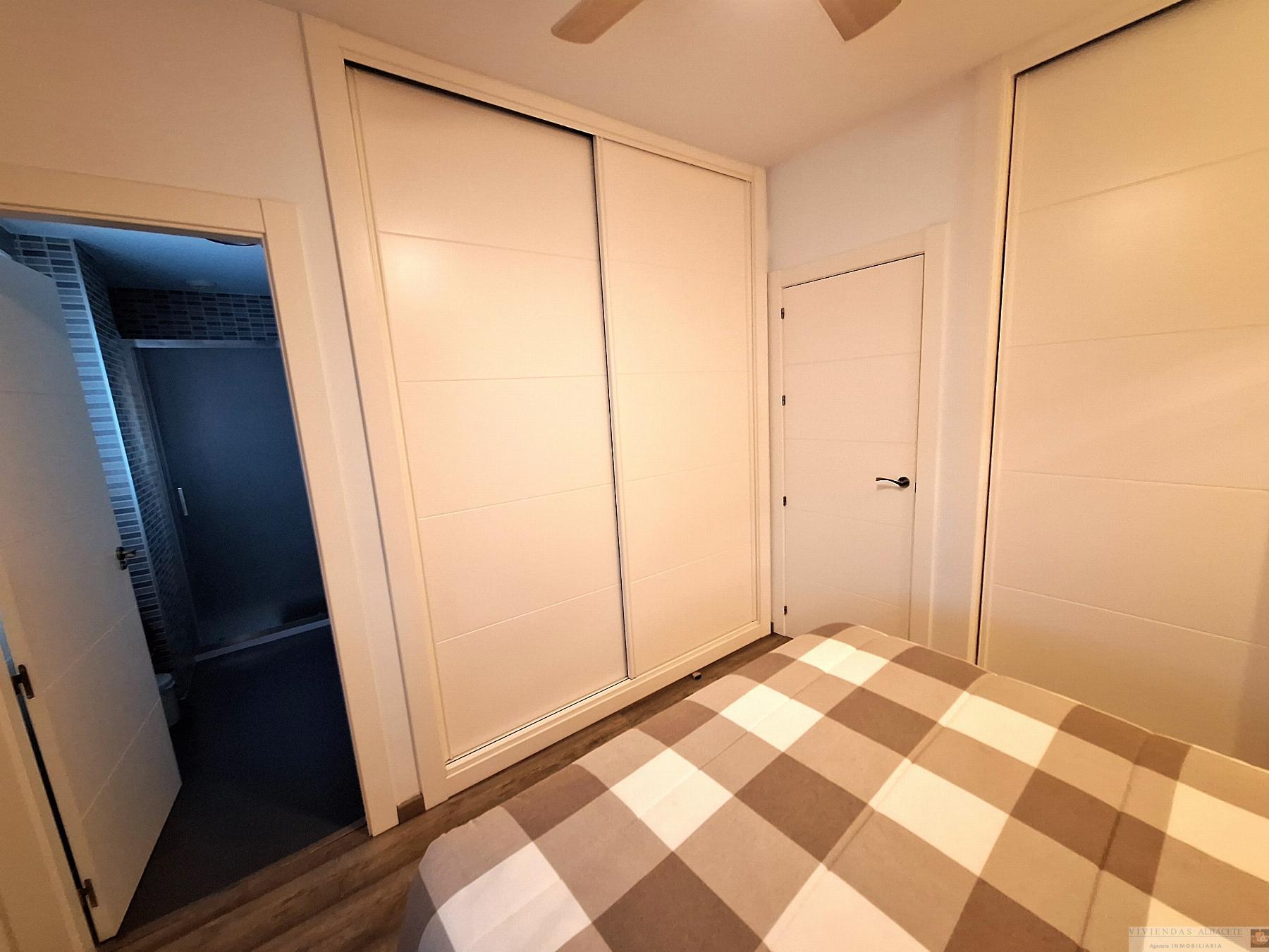 For sale of penthouse in Albacete
