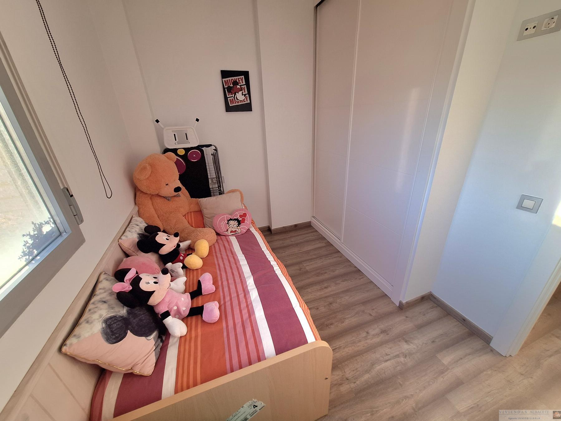 For sale of penthouse in Albacete