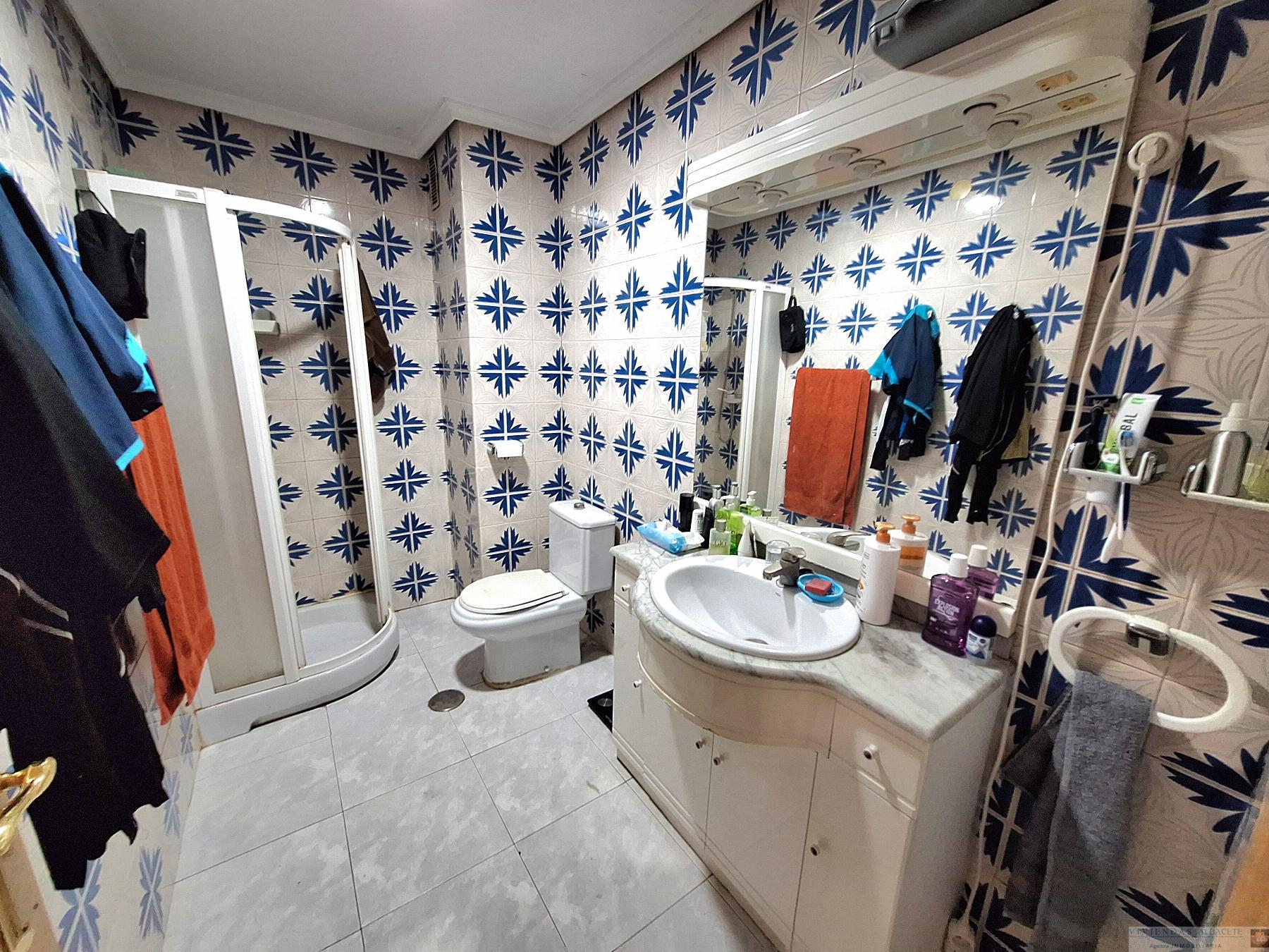 For sale of flat in Albacete