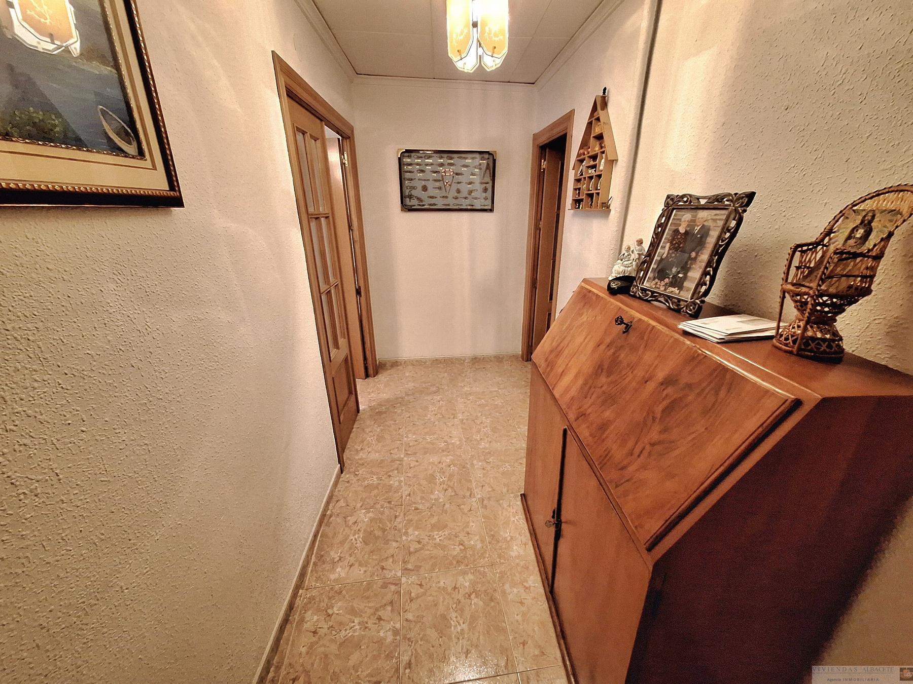 For sale of flat in Albacete