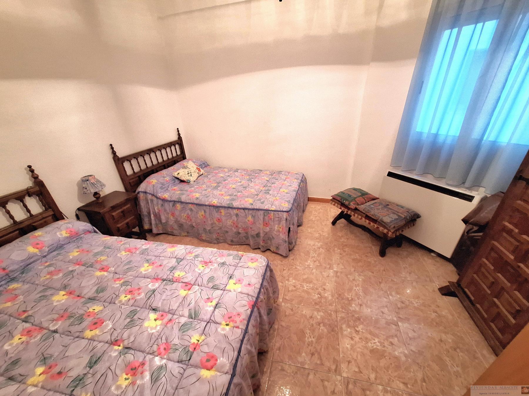 For sale of flat in Albacete