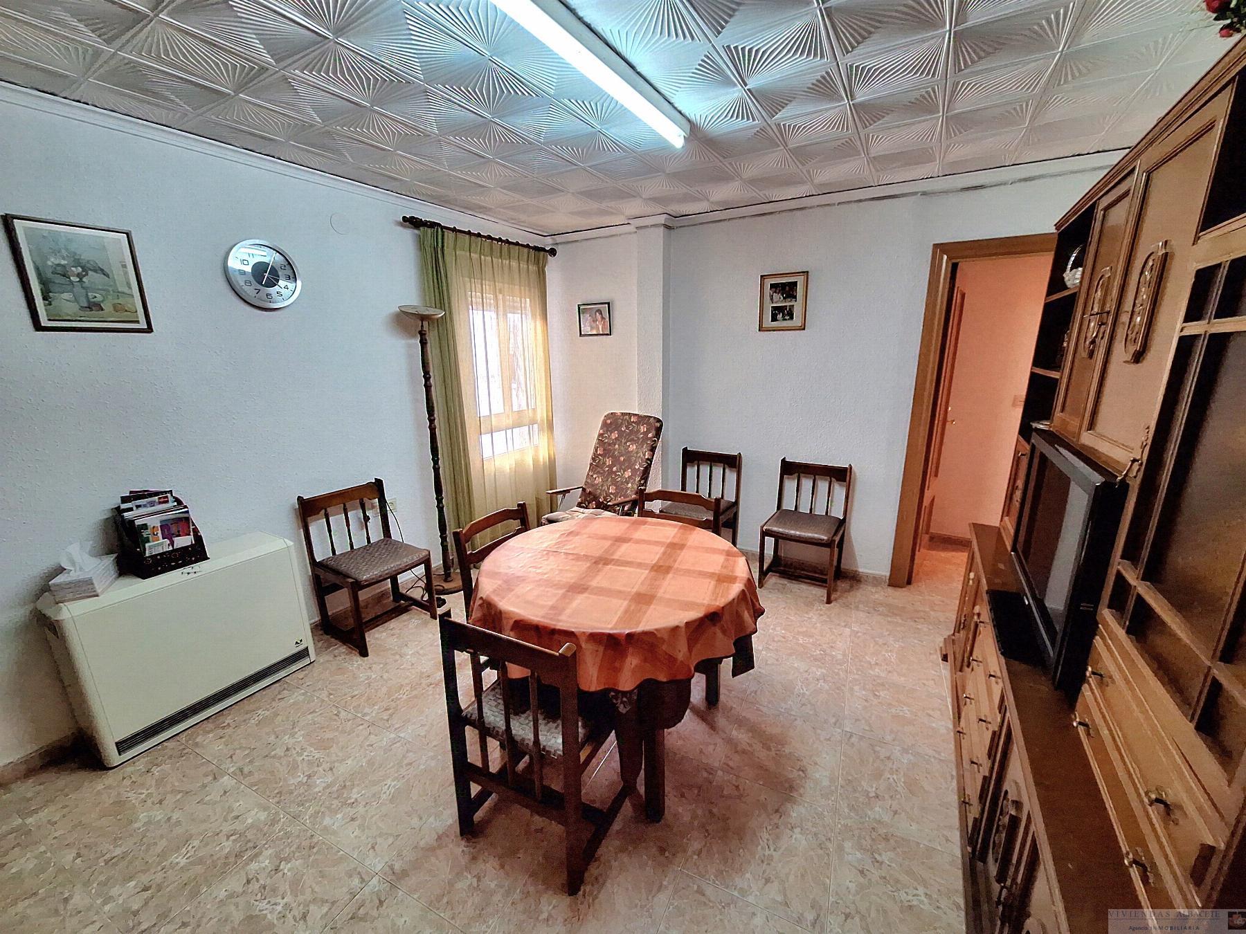 For sale of flat in Albacete