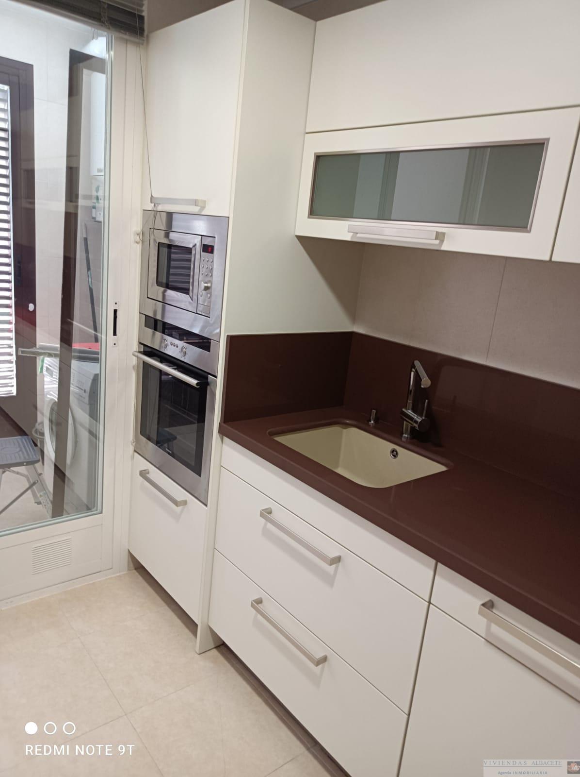 For rent of flat in Albacete