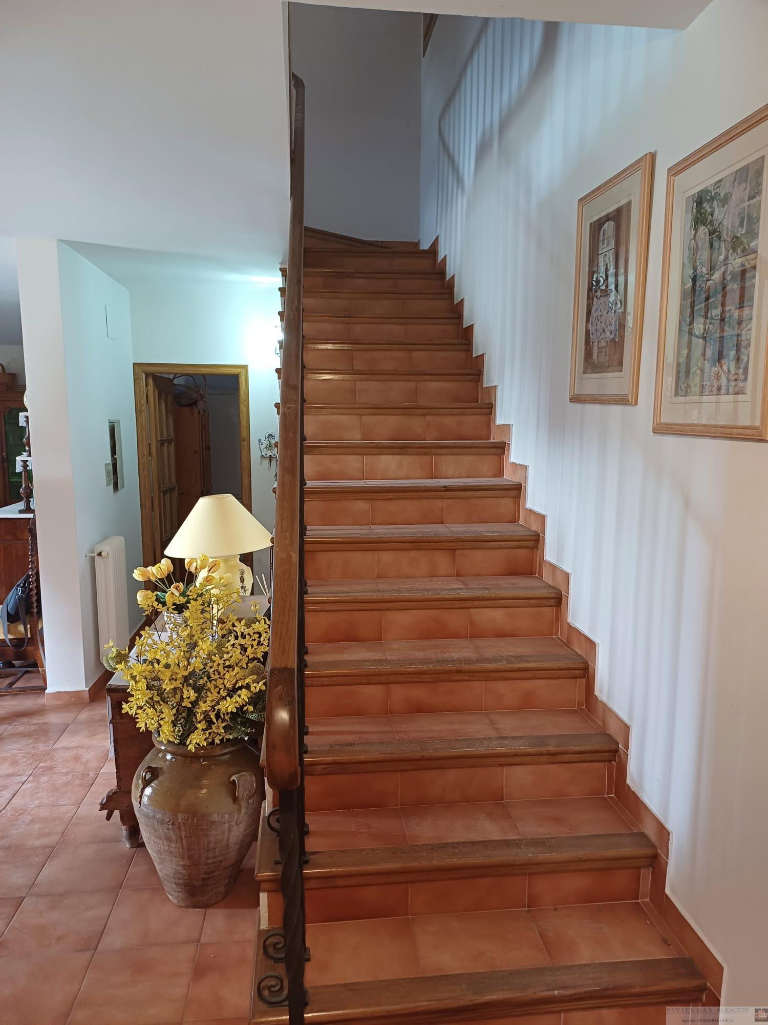 For rent of chalet in Albacete