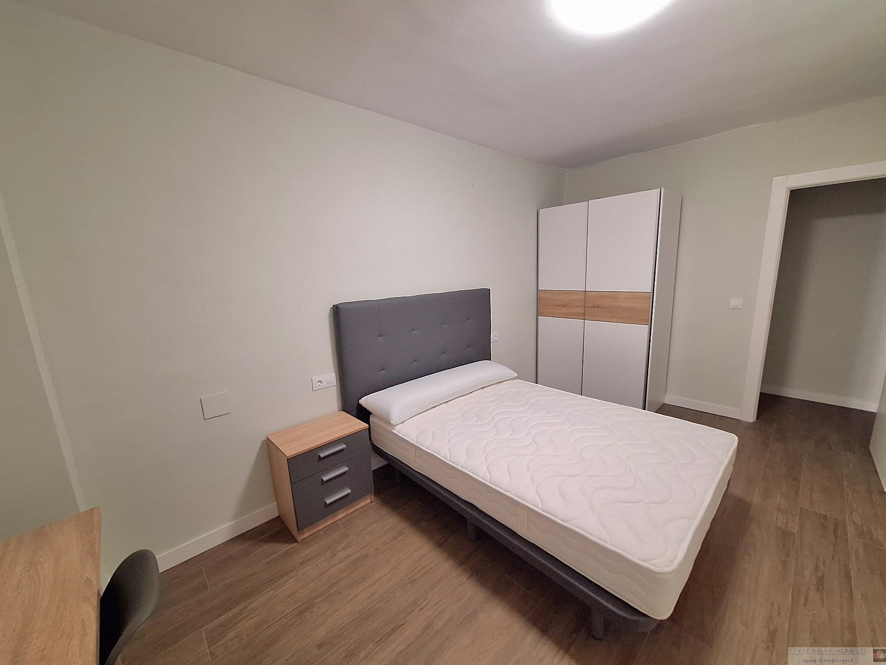 For rent of room in Albacete
