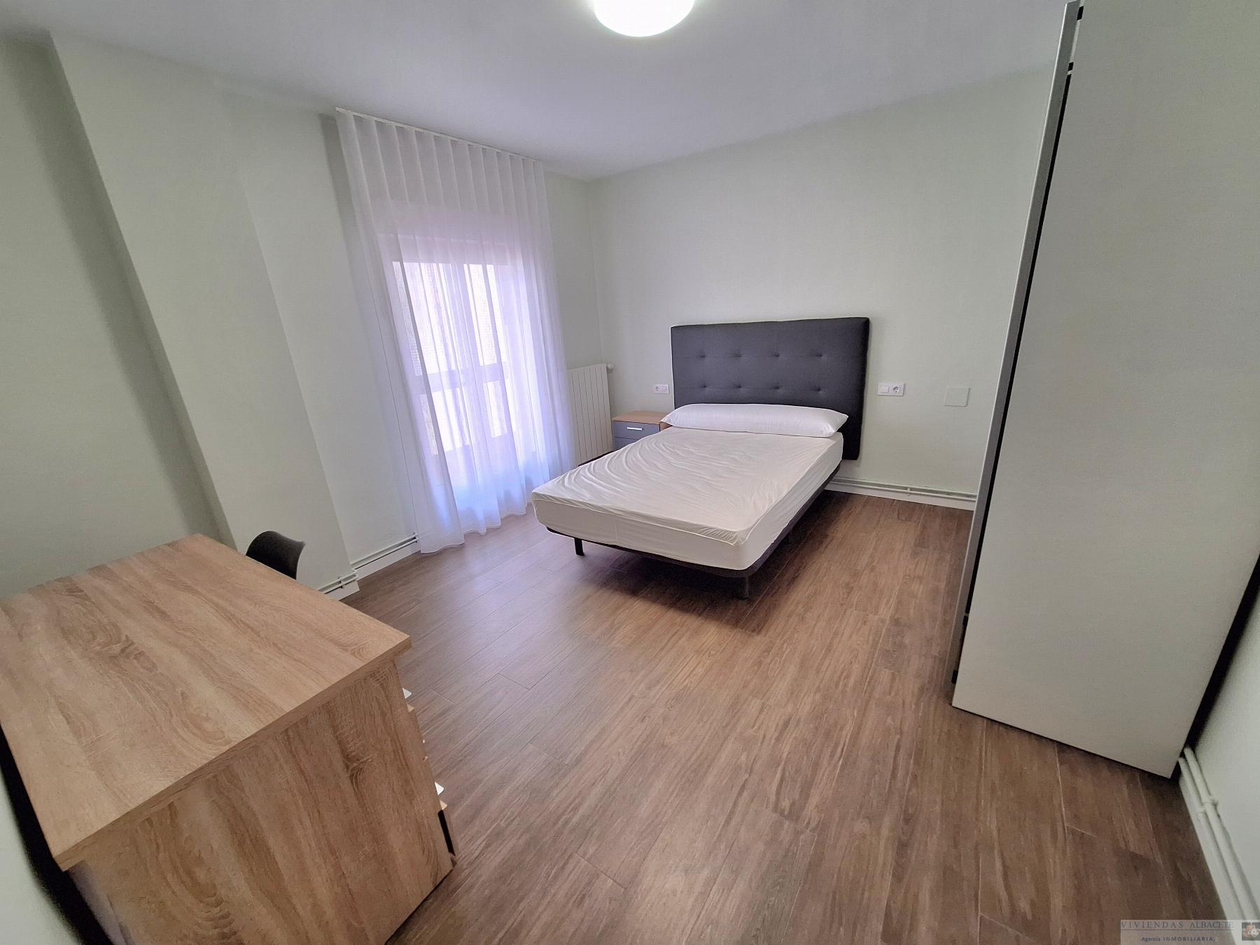 For rent of room in Albacete