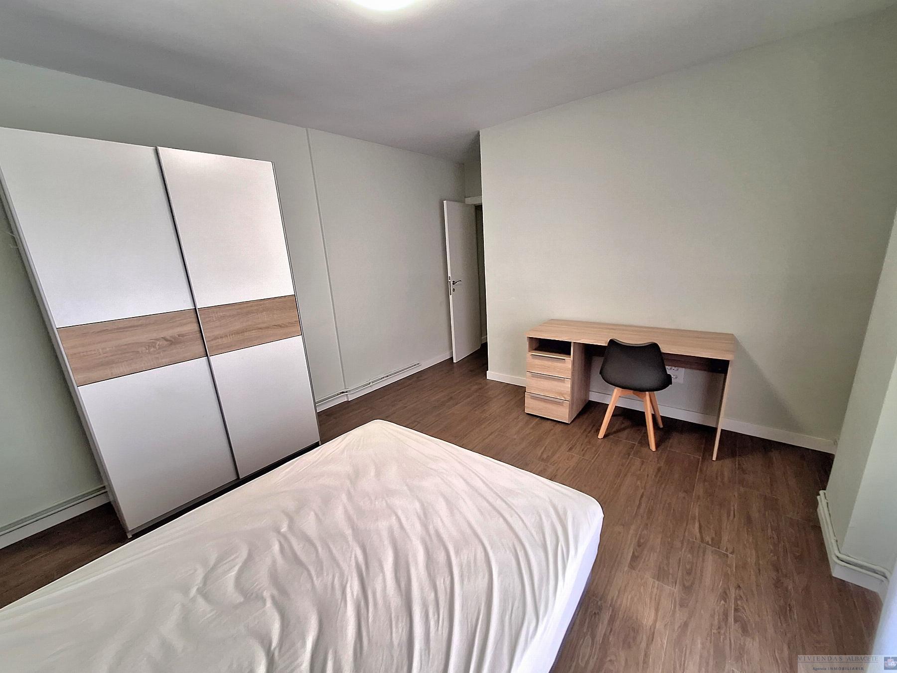 For rent of room in Albacete