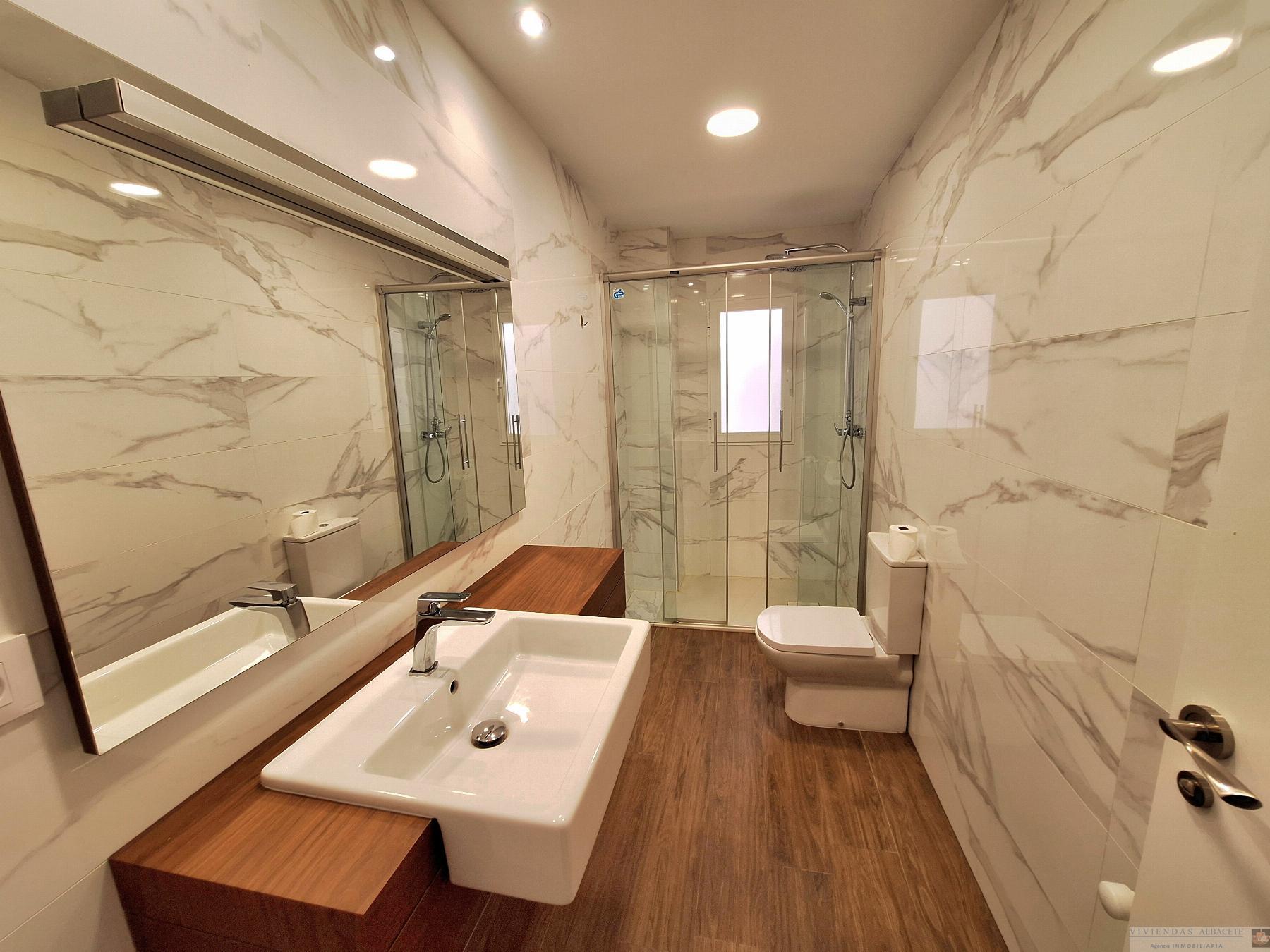 For rent of room in Albacete