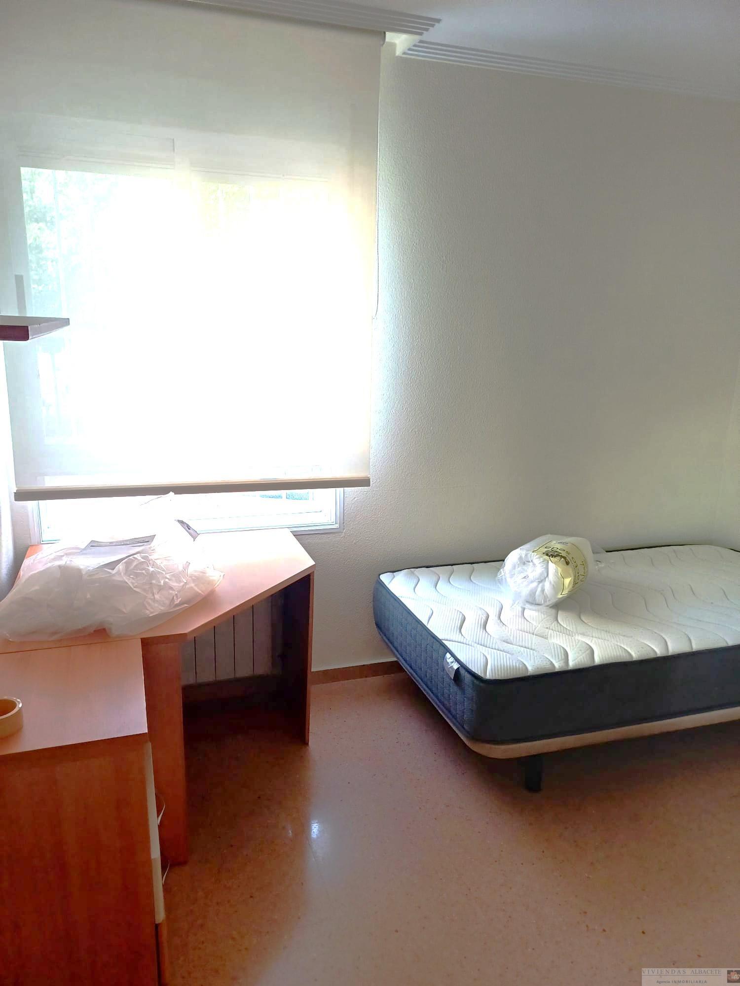 For rent of room in Albacete