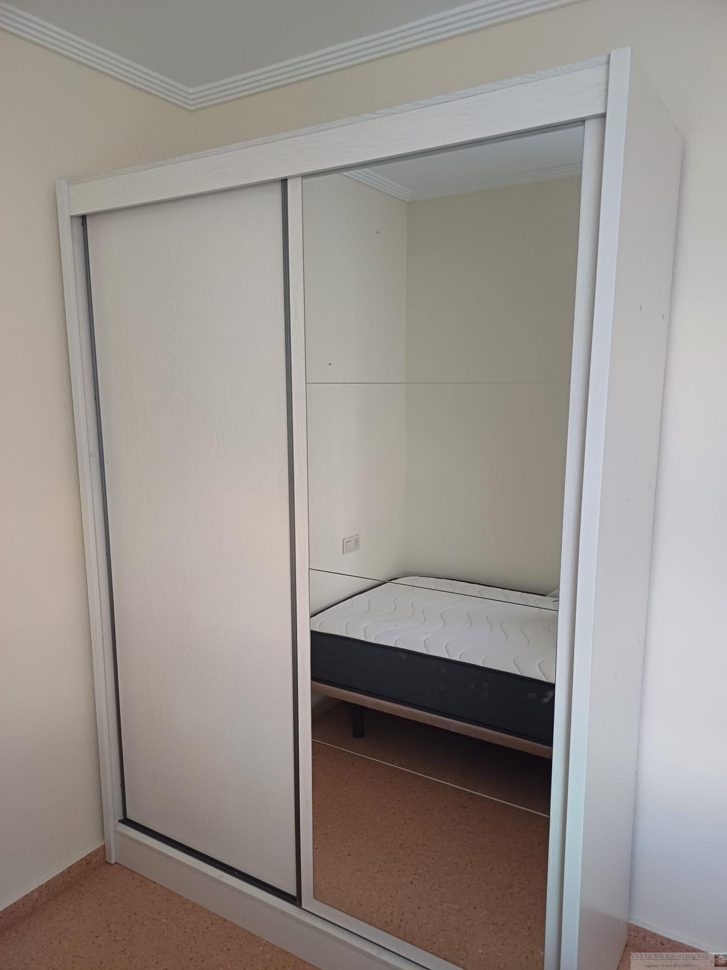 For rent of room in Albacete