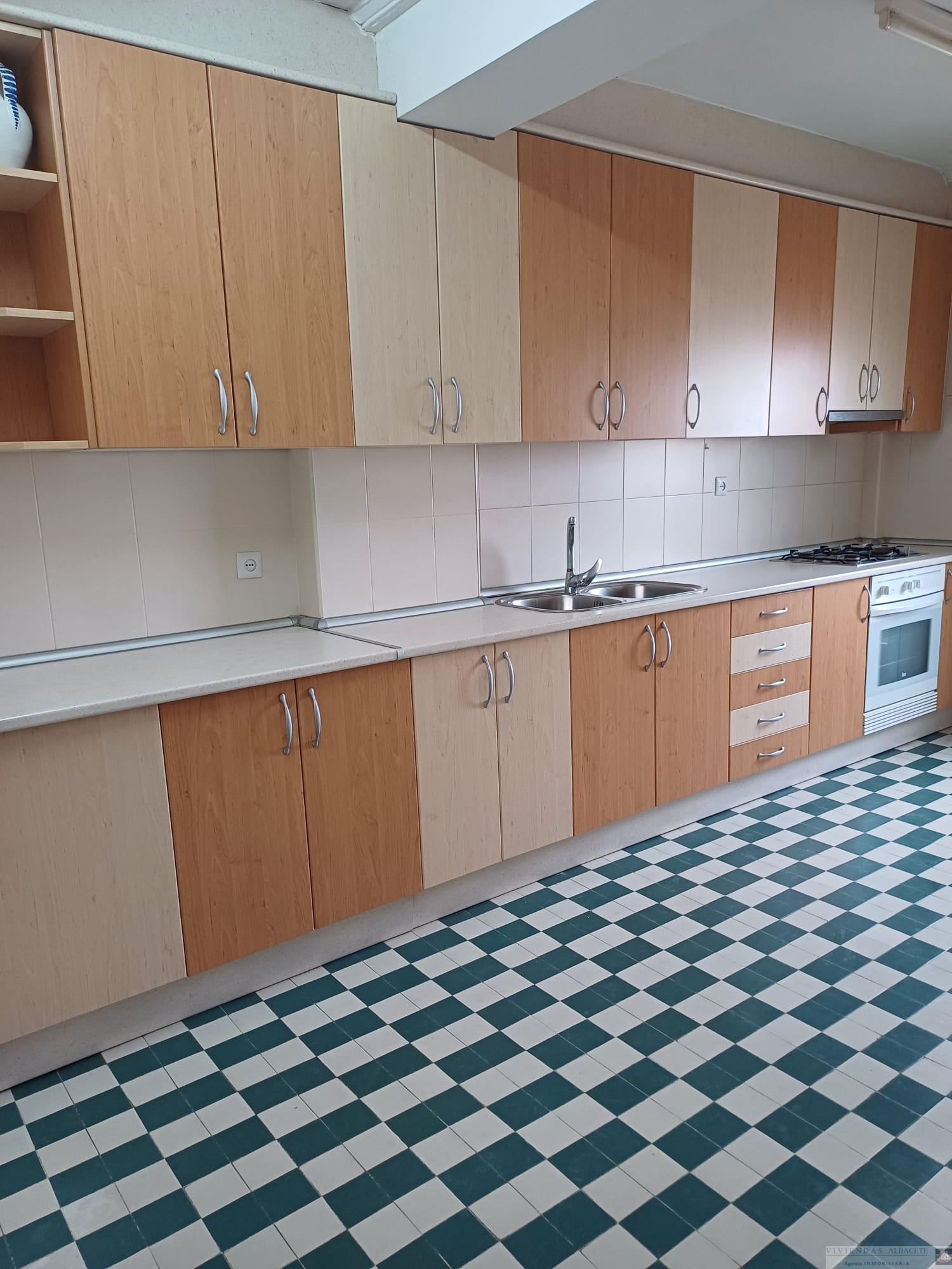 Alquiler de piso en Albacete