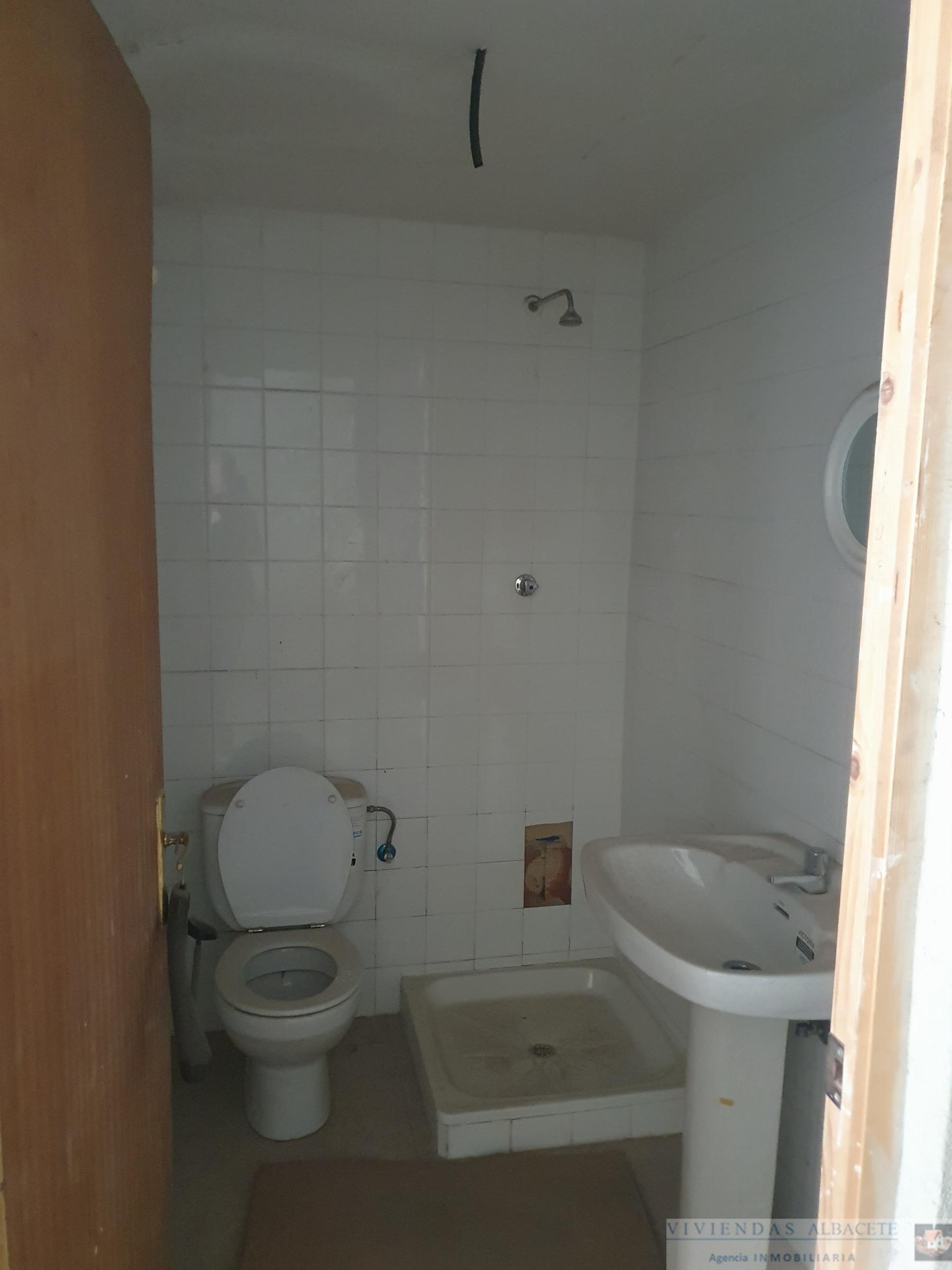 Venta de local en Albacete