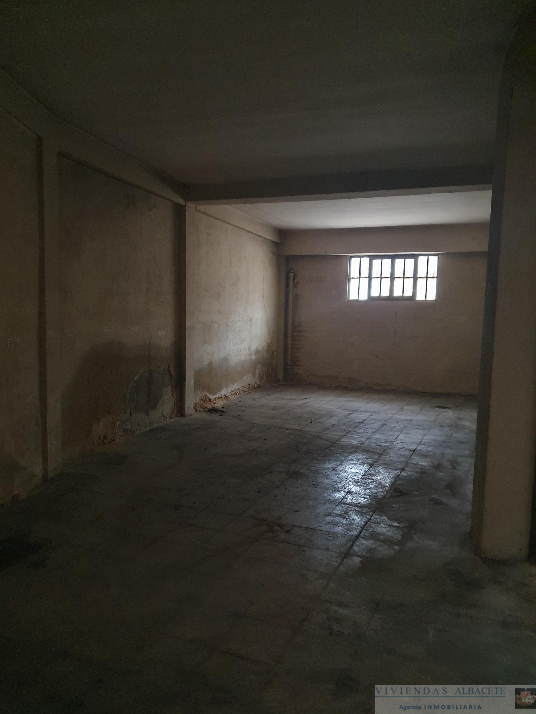 Venta de local en Albacete