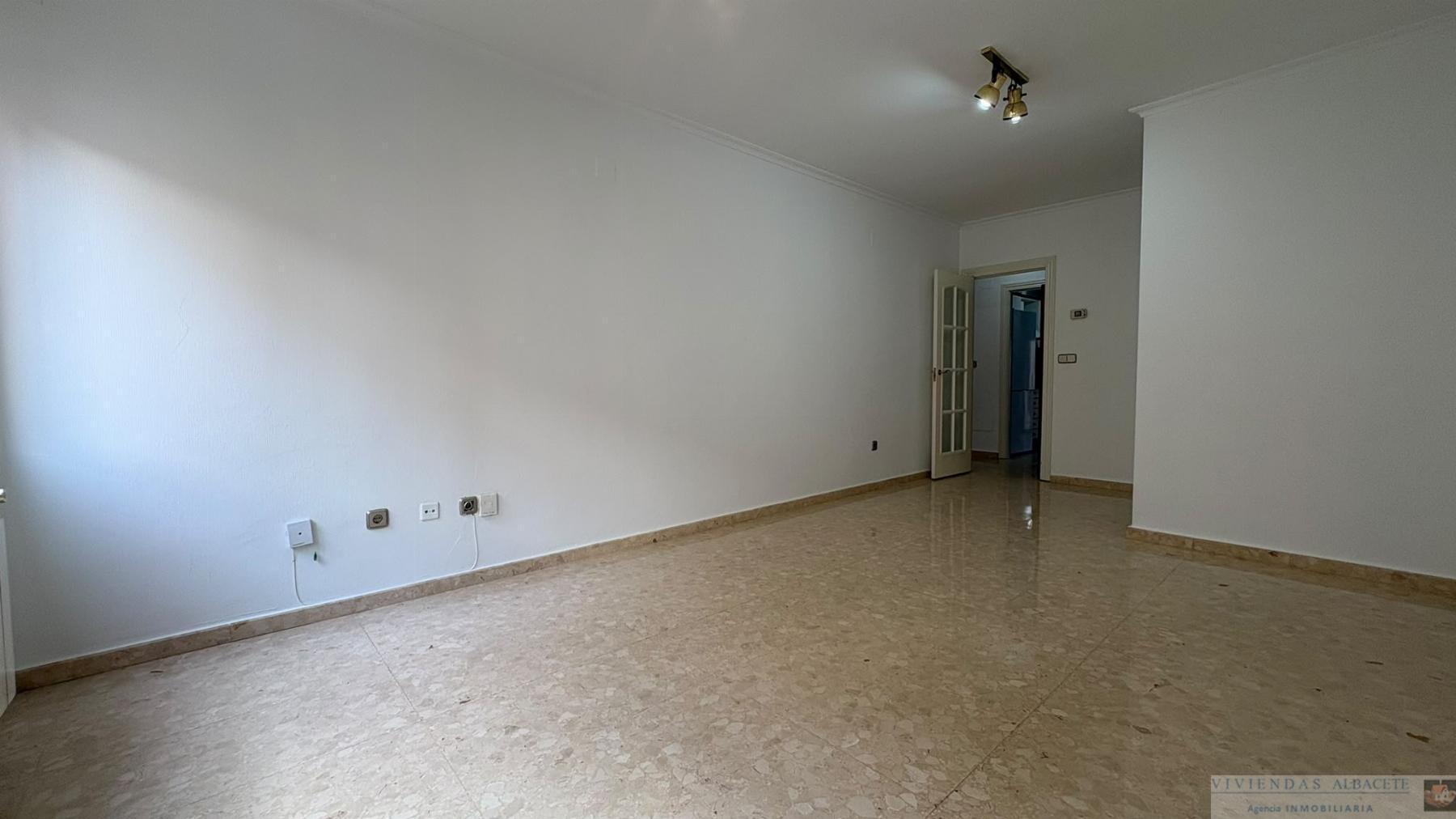 Venta de piso en Albacete