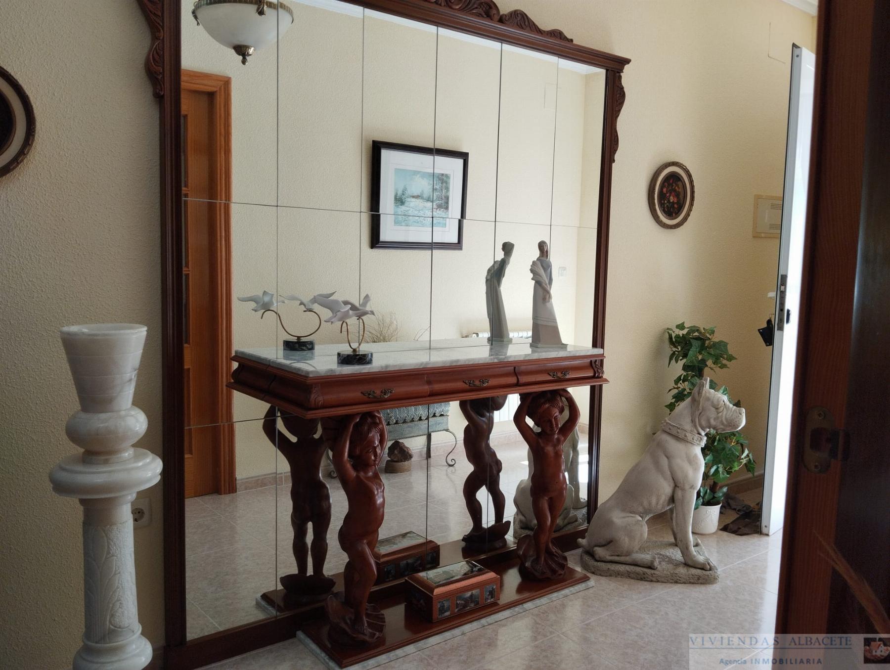 Venta de chalet en Albacete