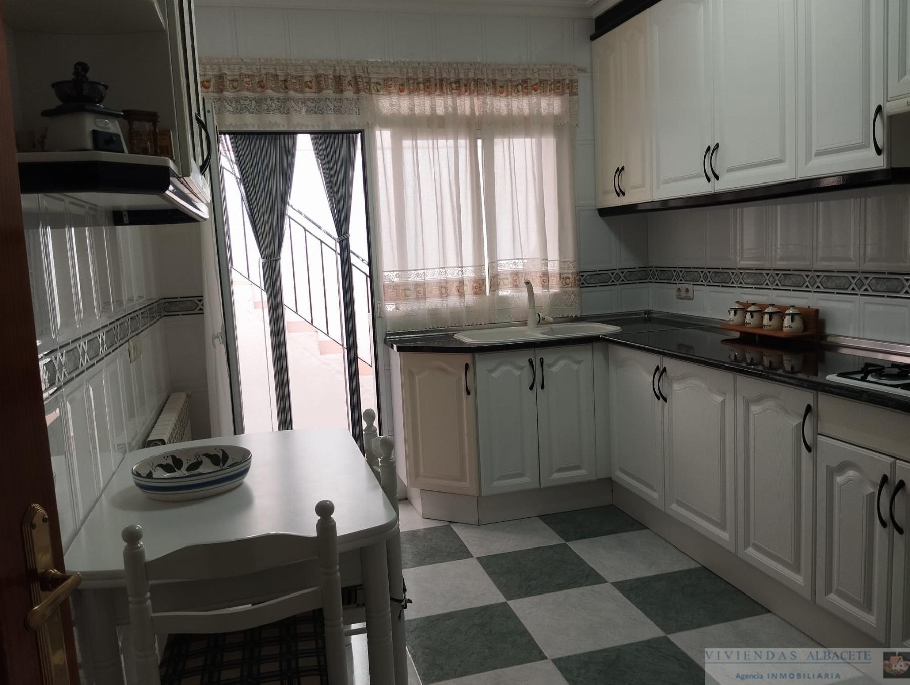 Venta de chalet en Albacete