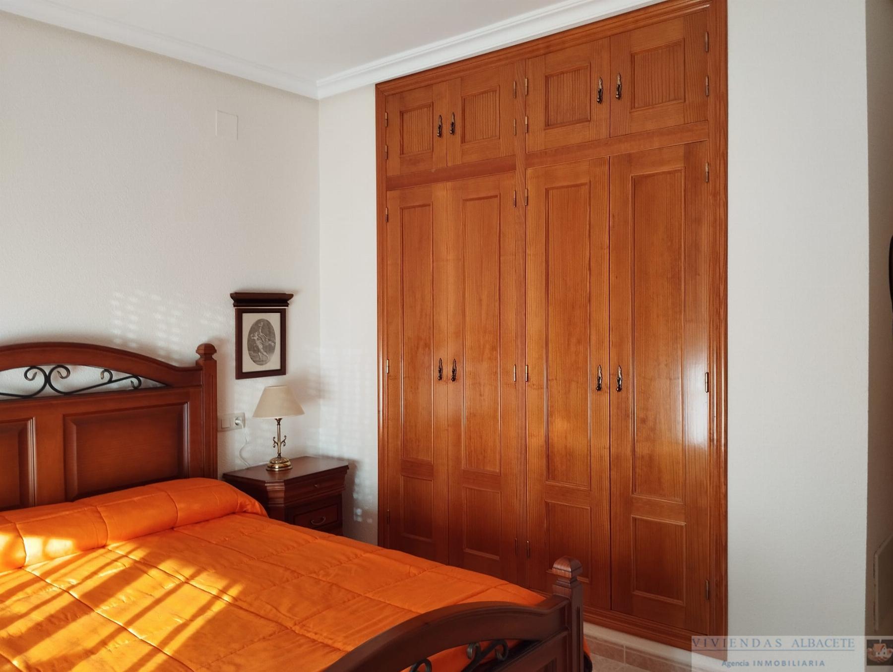 Venta de chalet en Albacete