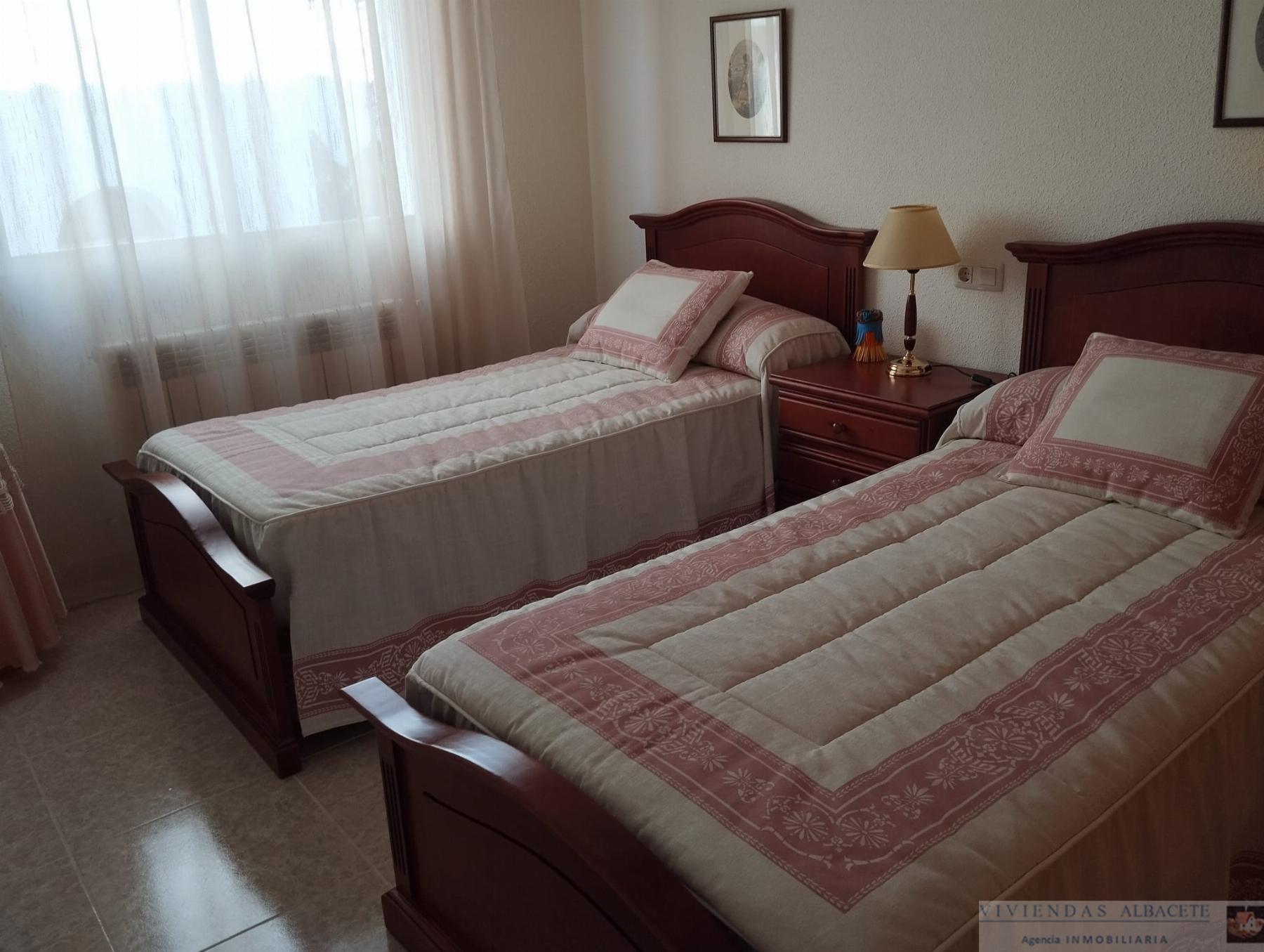 Venta de chalet en Albacete
