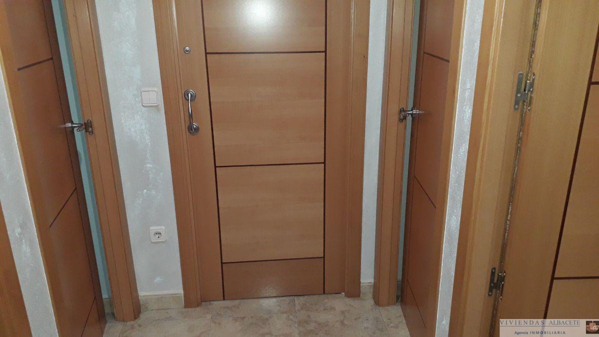 For sale of apartment in Albacete