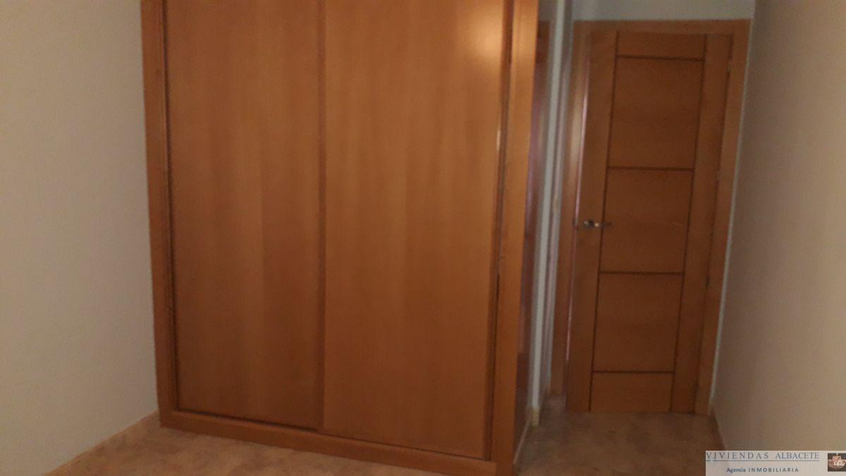 For sale of apartment in Albacete