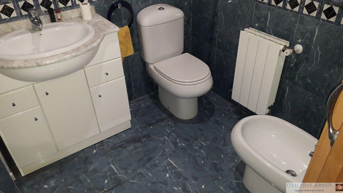 For sale of apartment in Albacete