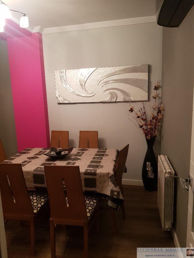 For sale of flat in Albacete