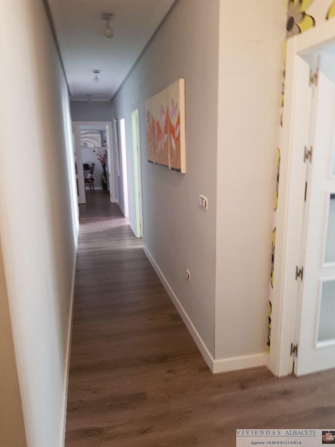 For sale of flat in Albacete