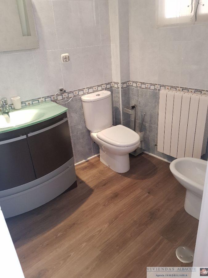 For sale of flat in Albacete