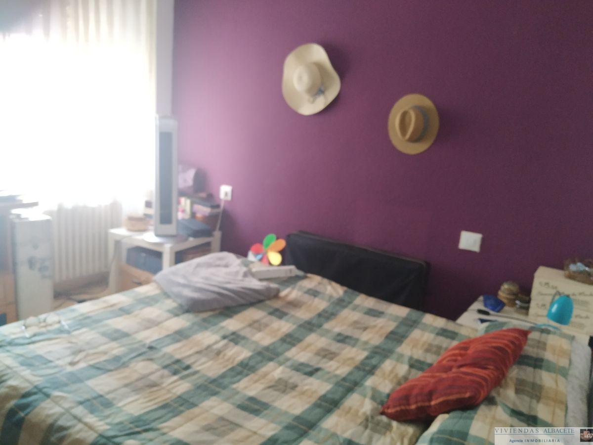 For sale of flat in Albacete