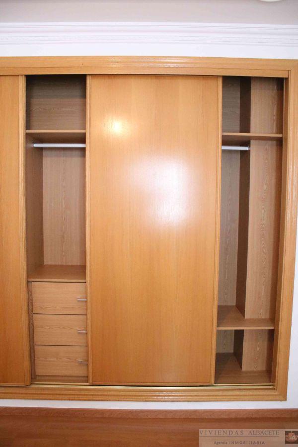 For sale of penthouse in Albacete