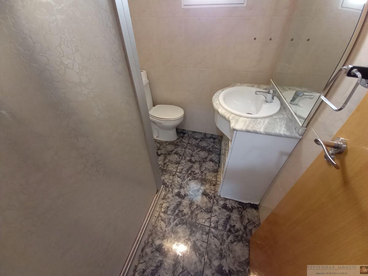 For sale of flat in Albacete