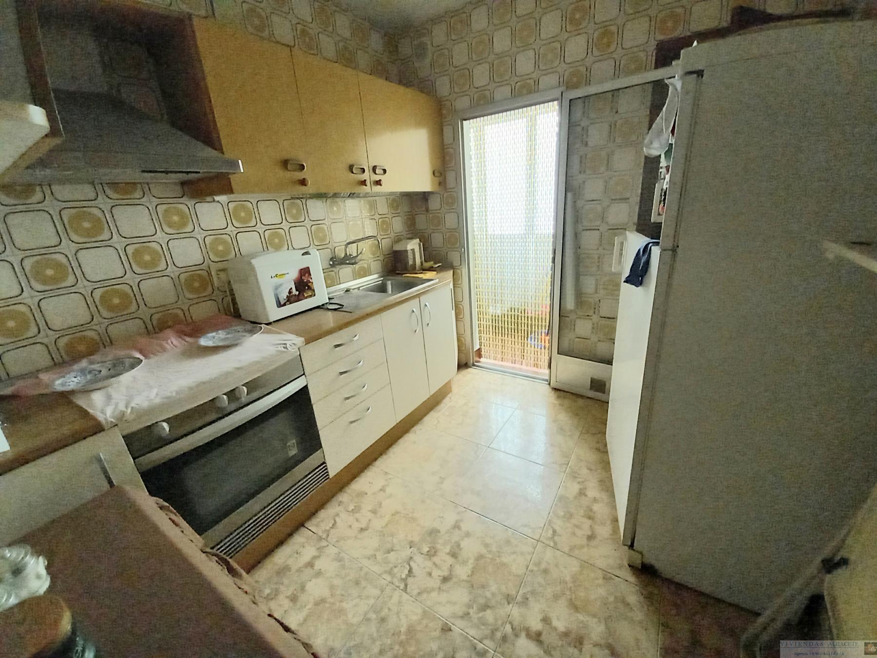 For sale of flat in Albacete