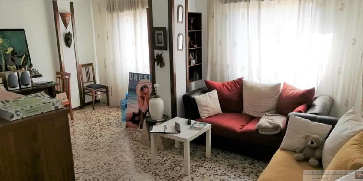 For sale of flat in Albacete