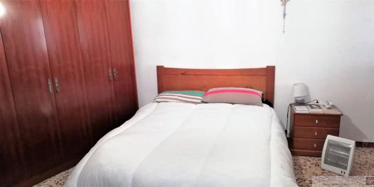 For sale of flat in Albacete