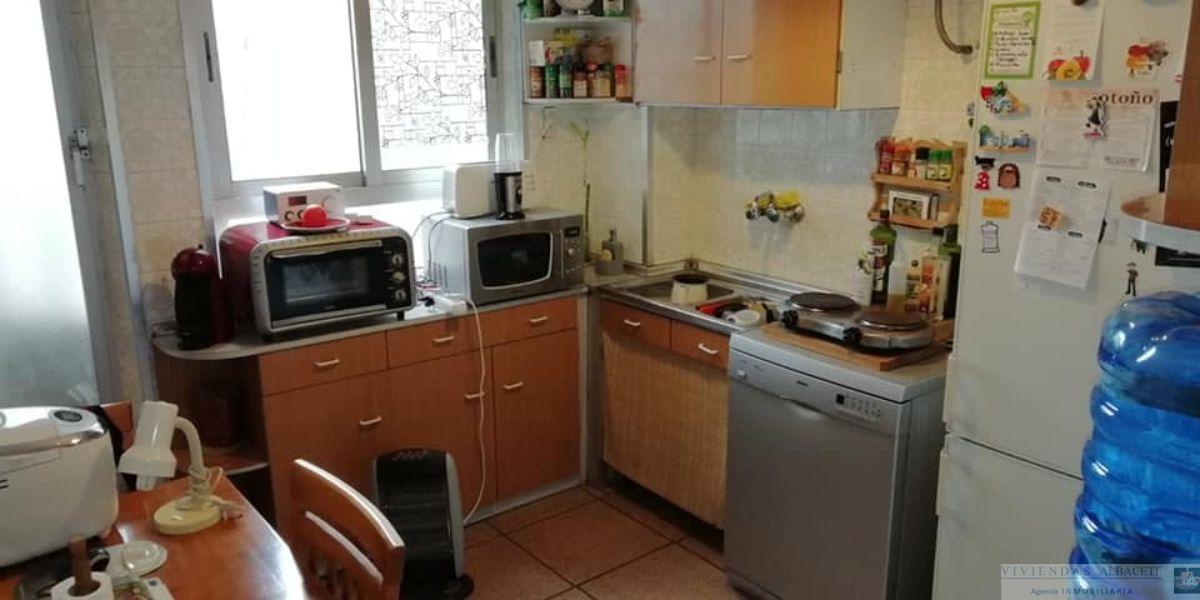 For sale of flat in Albacete