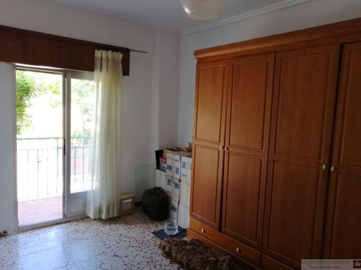For sale of flat in Albacete