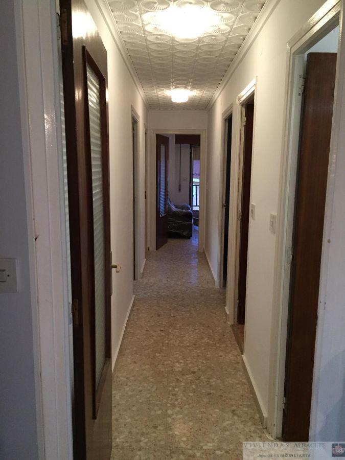 For sale of flat in Albacete
