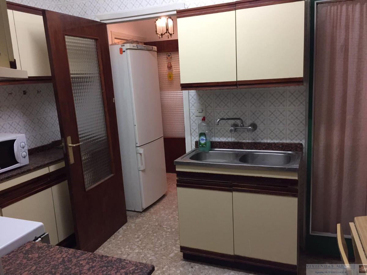 For sale of flat in Albacete