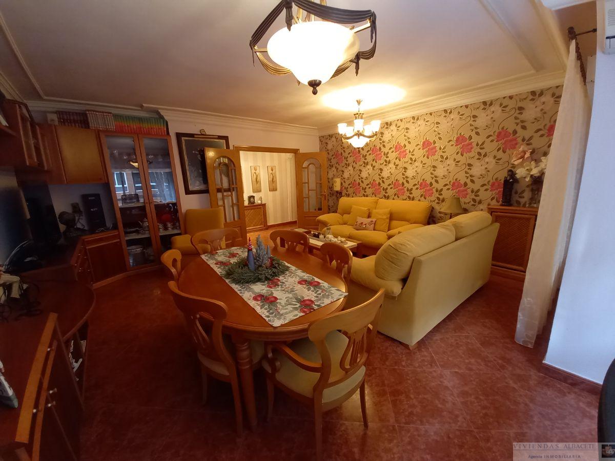 For sale of apartment in Albacete