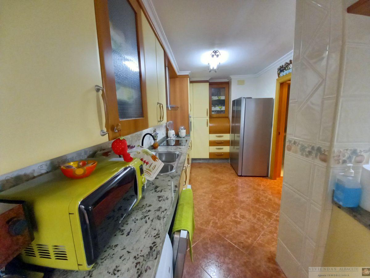 For sale of apartment in Albacete