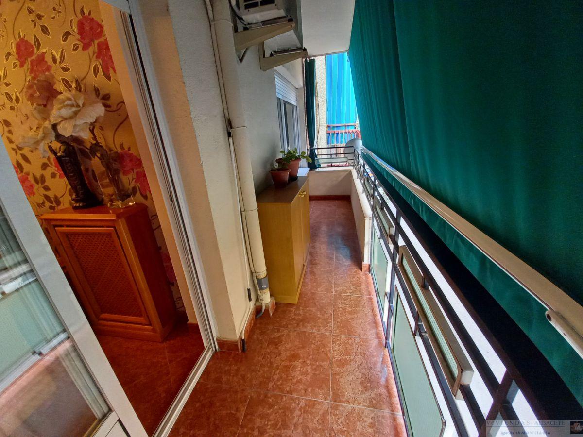 For sale of apartment in Albacete