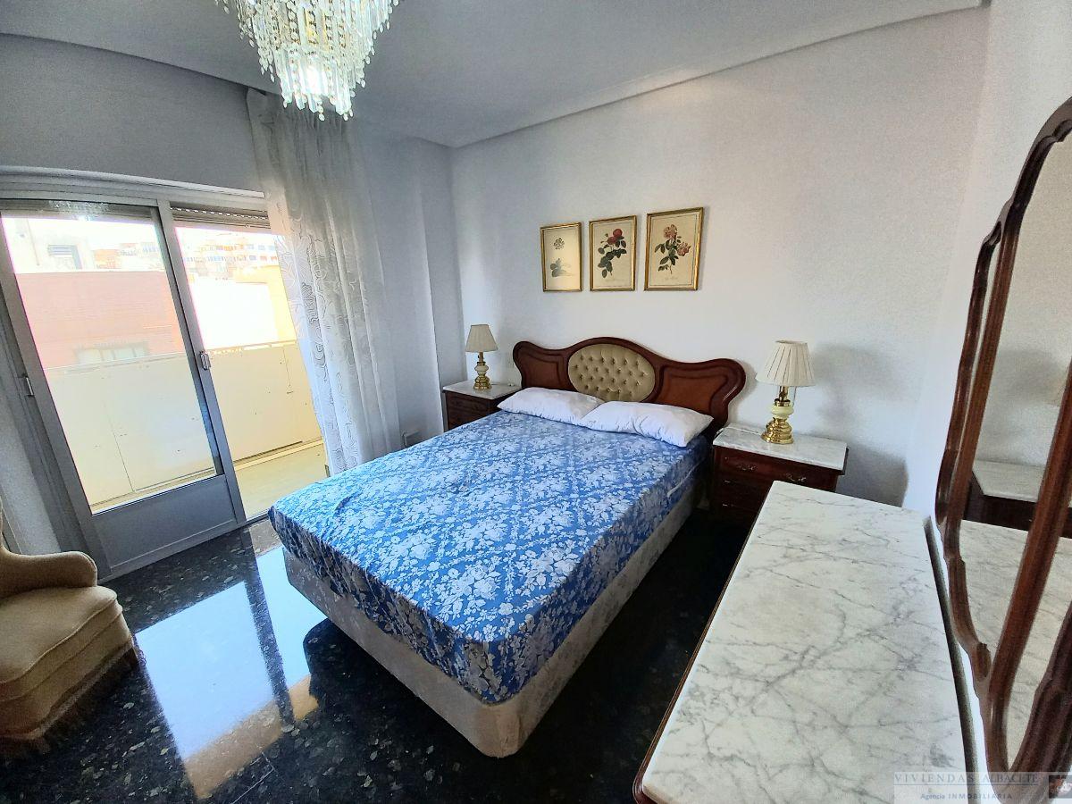 For sale of flat in Albacete