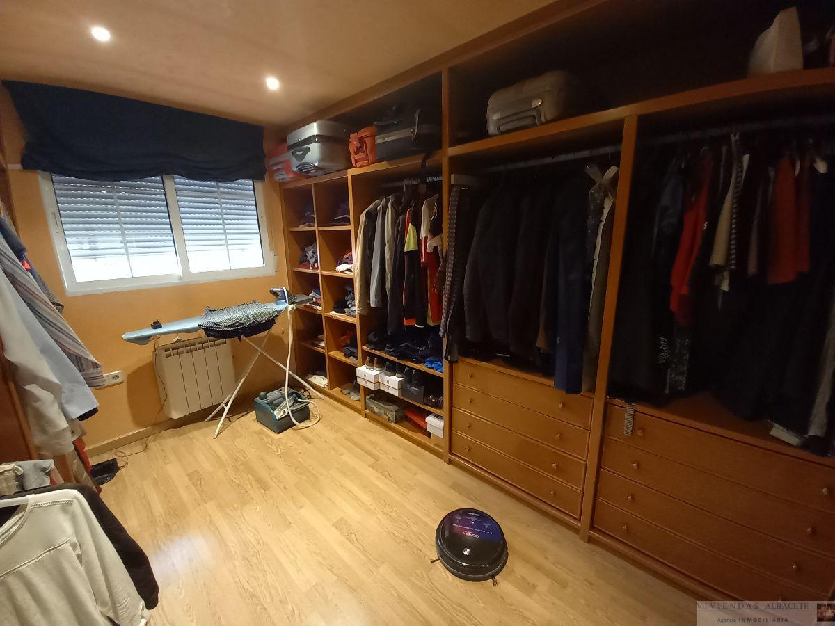 Venta de chalet en Albacete