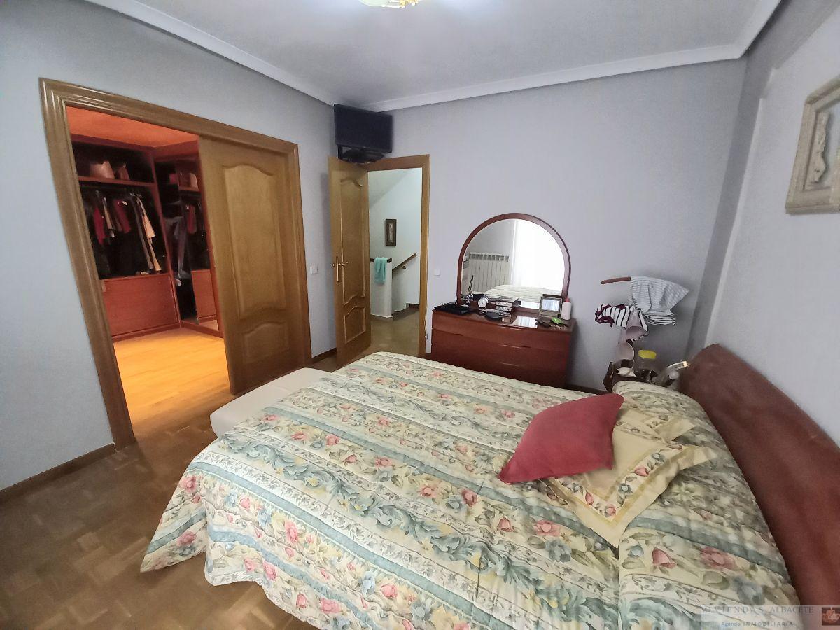Venta de chalet en Albacete